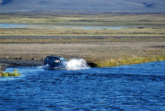 platsch, dann stand er