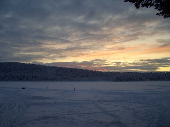 Abendstimmung (ca. 15 Uhr) am See.