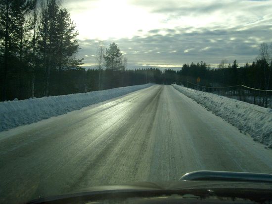 Was spiegelt denn da so schön auf der Straße?!
