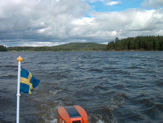 Fahrt auf dem Frövettern um die Insel Stenviksön herum