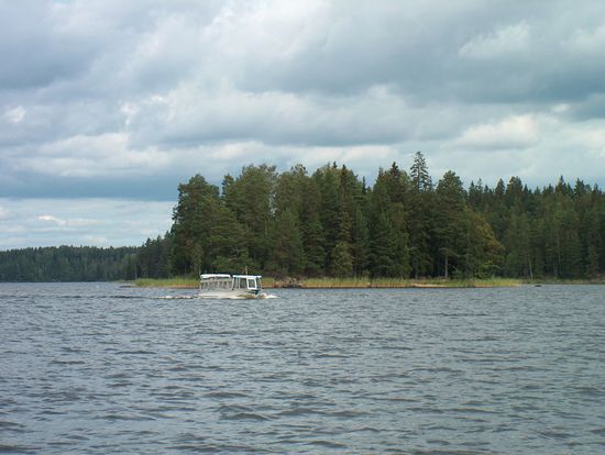 Ausflugsboot auf dem Stor-Lungen