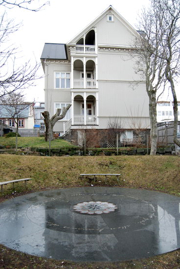 immer wieder gibt es kleine Plätze