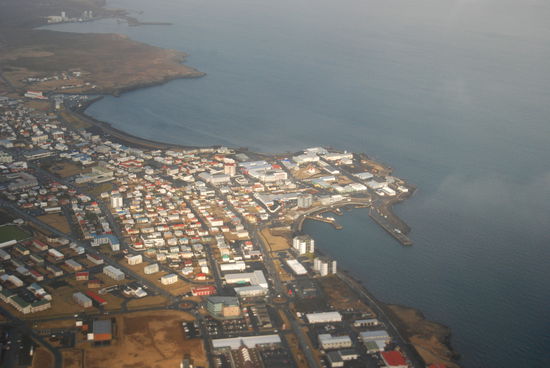 über Keflavík