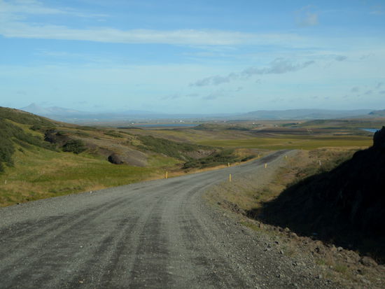 Schotterweg über das Gebirge
