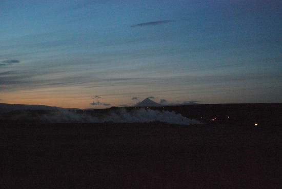 an der heißen Quelle Deildartunguhver vorbei