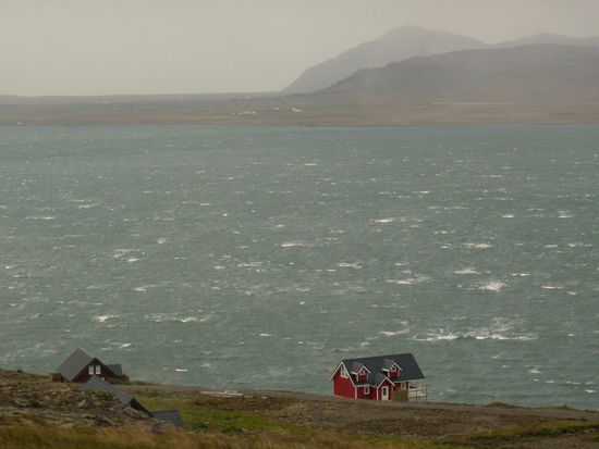 etwas kabbelig auf dem Fjord