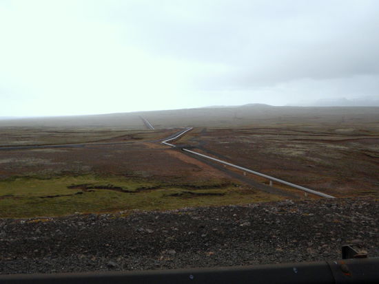 die Warmwasserrohrleitung nach Reykjavík