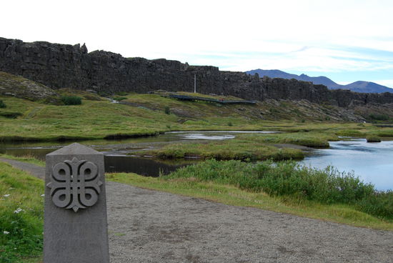 Nationalpark Þingvellir mit Lögberg, Gesetzesberg und Almannagjá, Allmännerschlucht