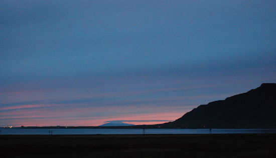 auf der Heimfahrt grüßt uns der Snæfellsjökull im Sonnenuntergang