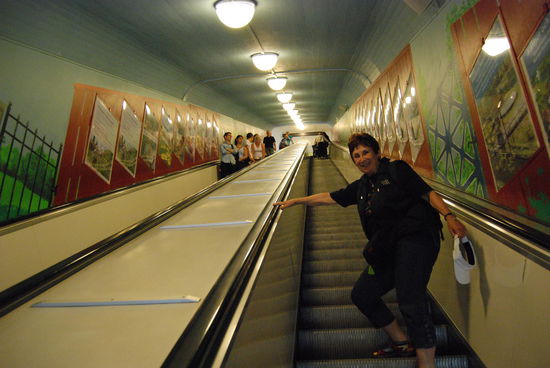 mit der Rolltreppe ging es auf den Berg