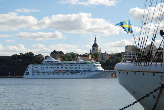 af Chapman und Birka Paradise