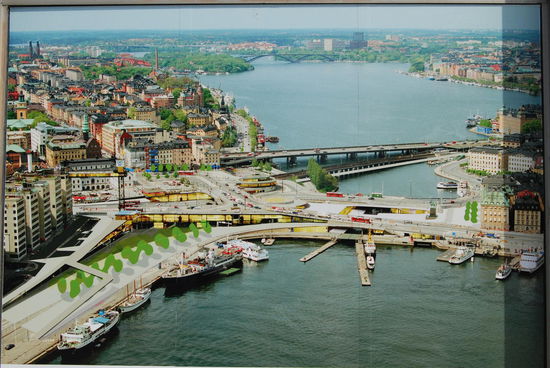 Informationstafel über Umbaupläne