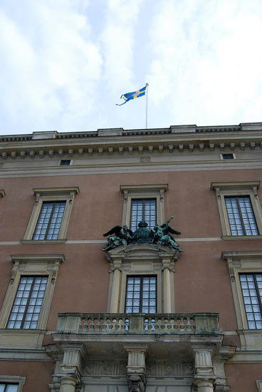 von diesem Balkon wird oft gewunken