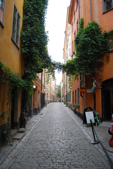 die Själagårdsgatan hinunter