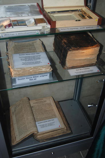 alte Bibeln: u.a. von Gustav Vasa von 1541 und von Gustaf II Adolf von 1618
