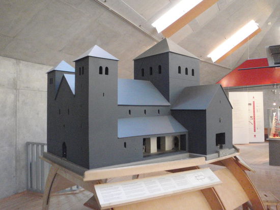 Modell des alten Doms von Uppsala