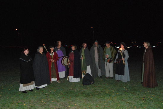 zum Schluß noch einmal der Vikingarchor AsaMal - Gudarnas röst - Stimme der Götter