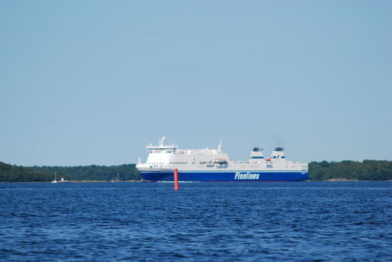 Finnlines-Fähre erreicht Kapellskär
