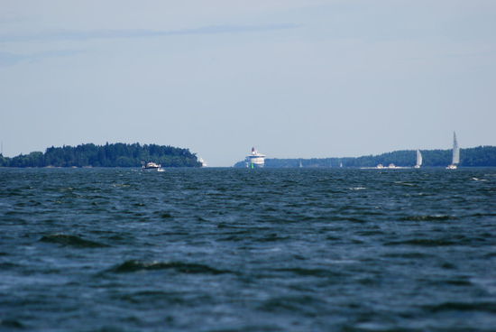 vor den großen Fähren