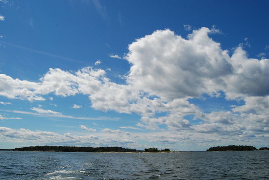 so wichen wir auf die heute ruhige Wasserfläche des Svartlögafjärden aus