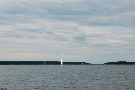 dann fuhren wir wieder auf dem Björköfjärden Richtung Norden