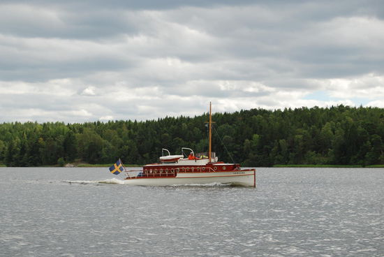 Begegnung mit Veteranboot
