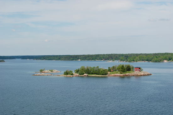 Stångören mit dem ehemaligen Funkfeuer (das Haus rechts)