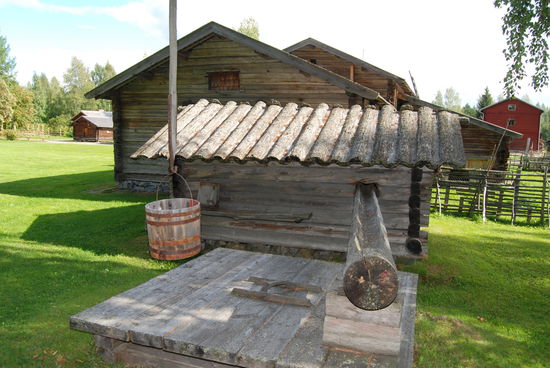 Brunnen und Wasserleitung