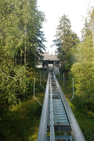 Auffahrt auf die Koli-Berge