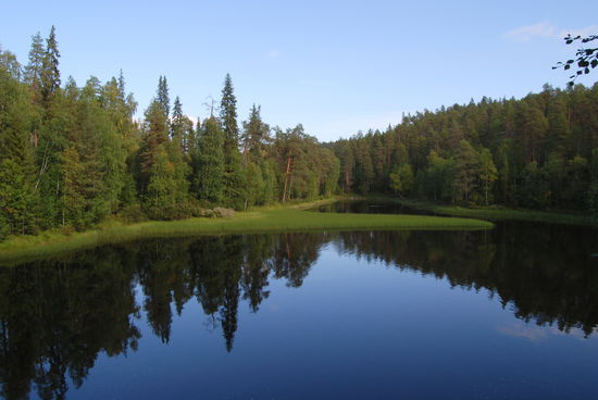 Blick von der Brücke auf den Kitkajoki