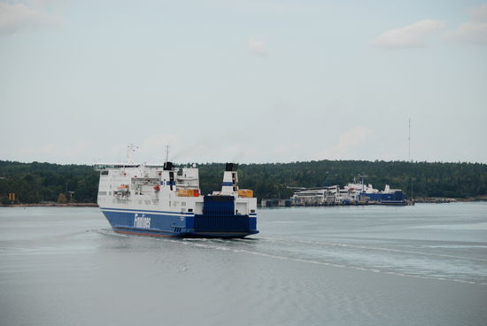 als wir Långnäs verlassen läuft die FINNFELLOW ein