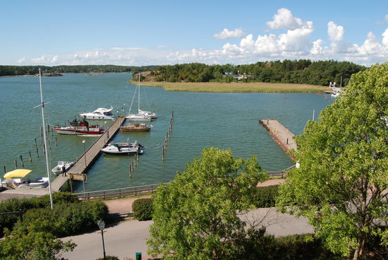 Blick zur Insel Kailo mit Muminvärlden