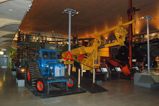 in der großen Maschinenhalle