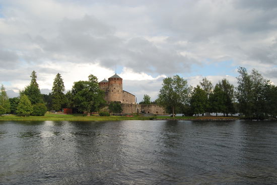 die Burg Olavinlinna/Olofsborg