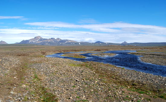 im Flußbett der Grjótá