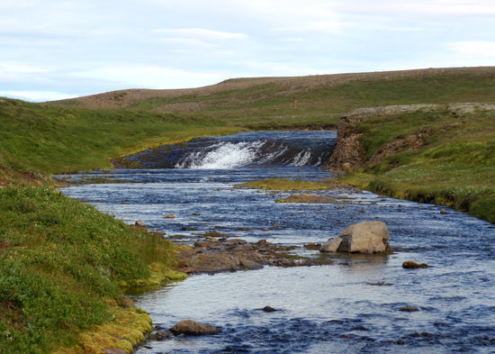 zwischendurch immer wieder Bäche