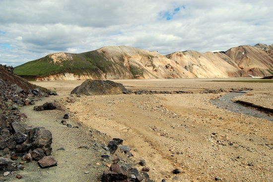 gleich war das weite Tal des Jökulgilskvísl erreicht