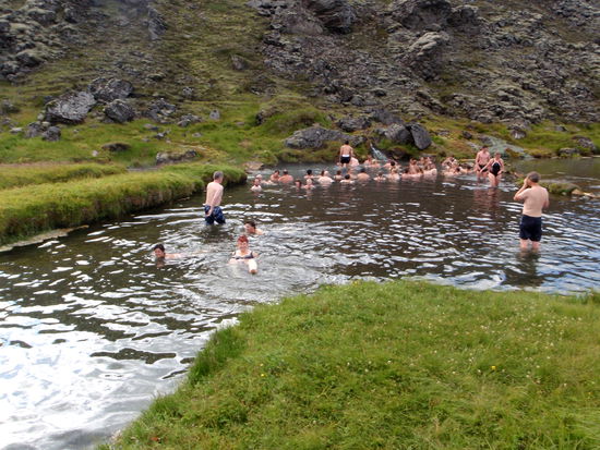 Gedrängel im warmen Wasser