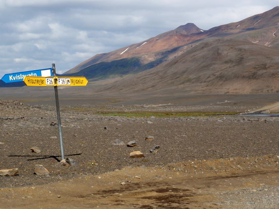 bald würden wir die Hütte von Nýidalur erreichen