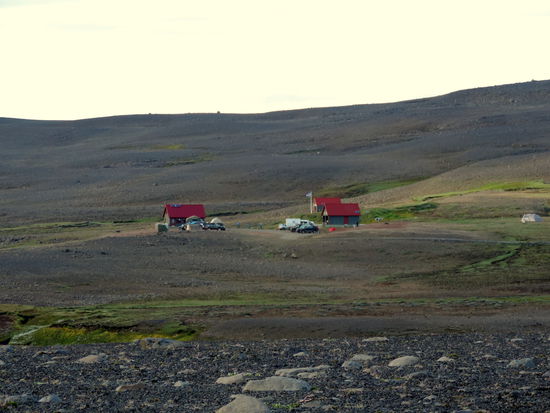 vor der Hütte Laugafell