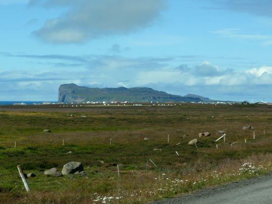 Steinklötze vor der Küste