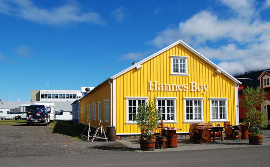 unser Stellplatz neben dem Restaurang Hannes Boy