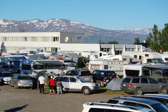 unser Stellplatz inmitten der Wohnwagen