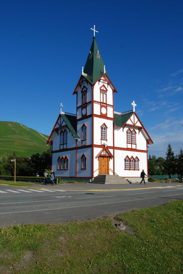 die 1907 im Jugendstil aus norwegischem Holz gebaute Kirche