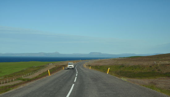 bald bekamen wir einen Blick über die Bucht Öxarfjörður zum gegenüberliegenden Ufer
