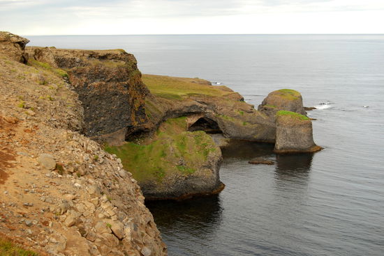 Felsformationen der Halbinsel Rauðanes
