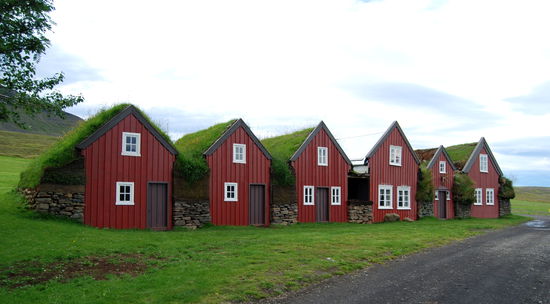 der Torfhof Bustarfell