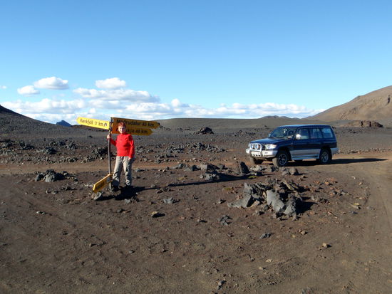 nur noch 17 km bis zum Kverkfjöll, der Abzweig der F903, hier wollten wir morgen in Richtung Hvannalindir abbiegen