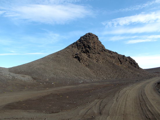 zuerst schlängelte sich die Piste