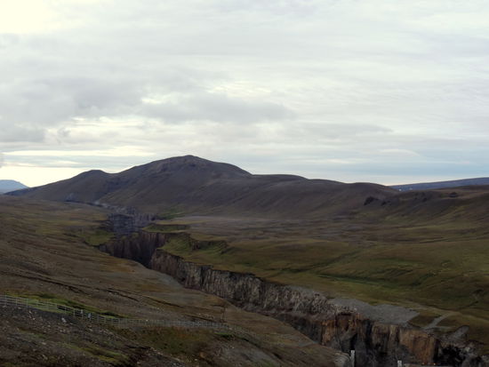 wie diese Schlucht, wovon jetzt nur noch der nördliche Teil sichtbar ist